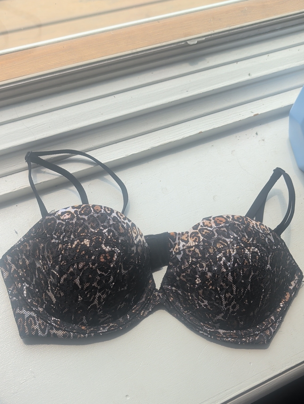 Victoria's Secret Black Cheetah Print Lace Bra Size 34C